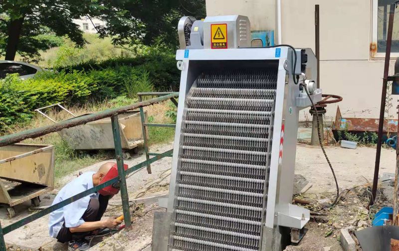 鄭州(zhou)格柵汚水處理設備