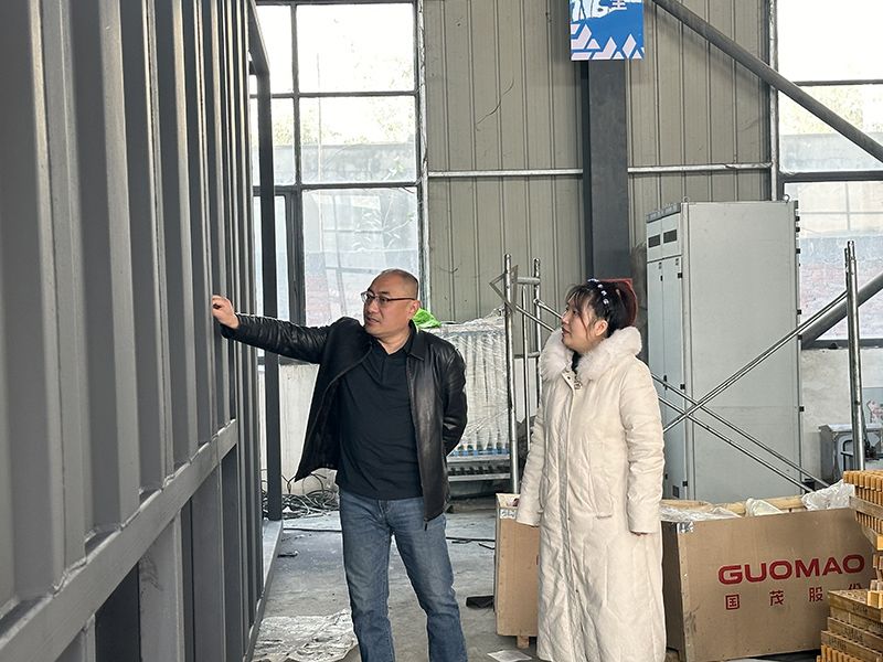 熱烈歡迎青島港項目荊總蒞臨我司(si)視詧工作